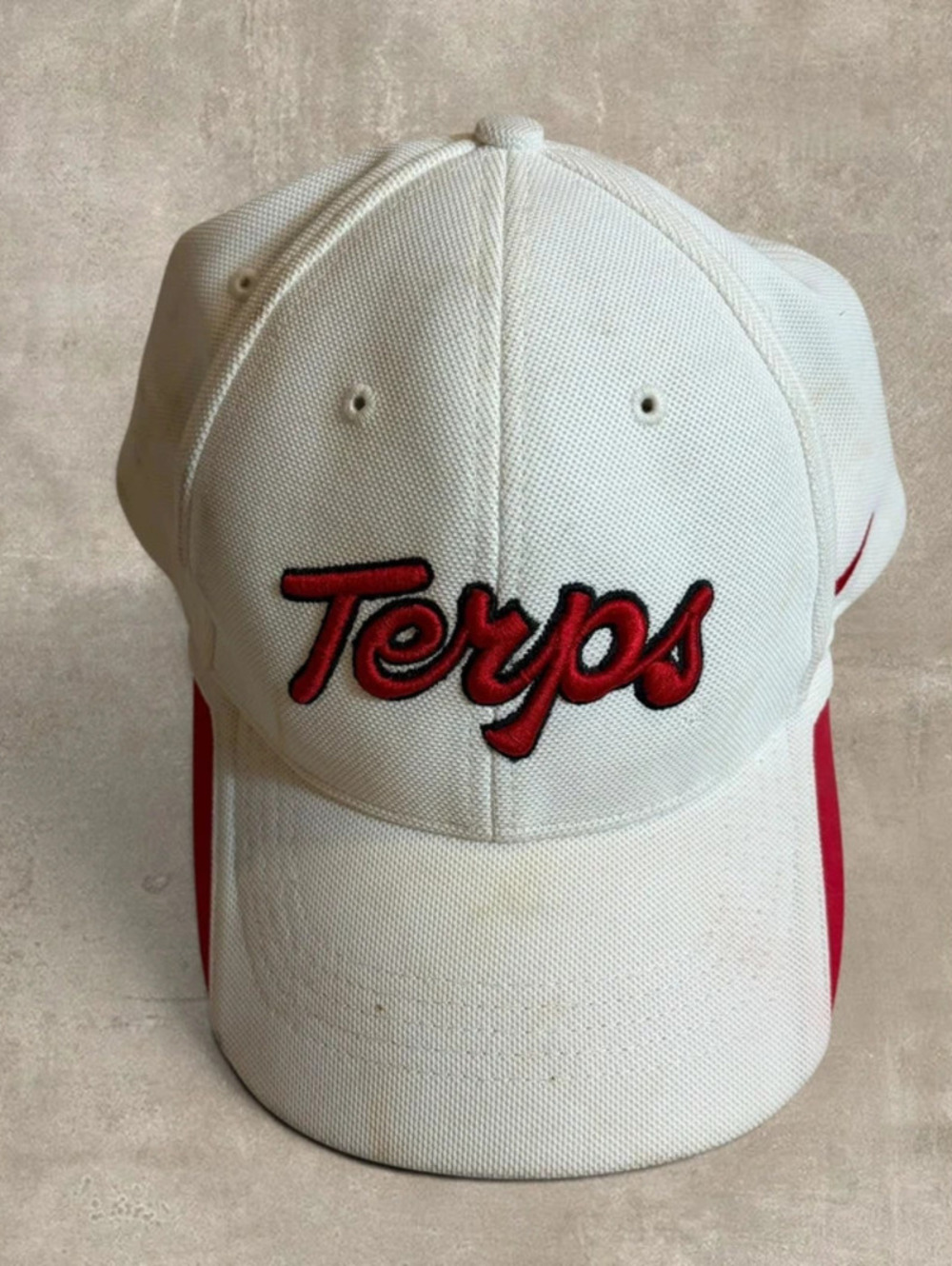 Vintage Nike Team Maryland Terps Hat Off White Red Script Strapback Dri FIT Cap